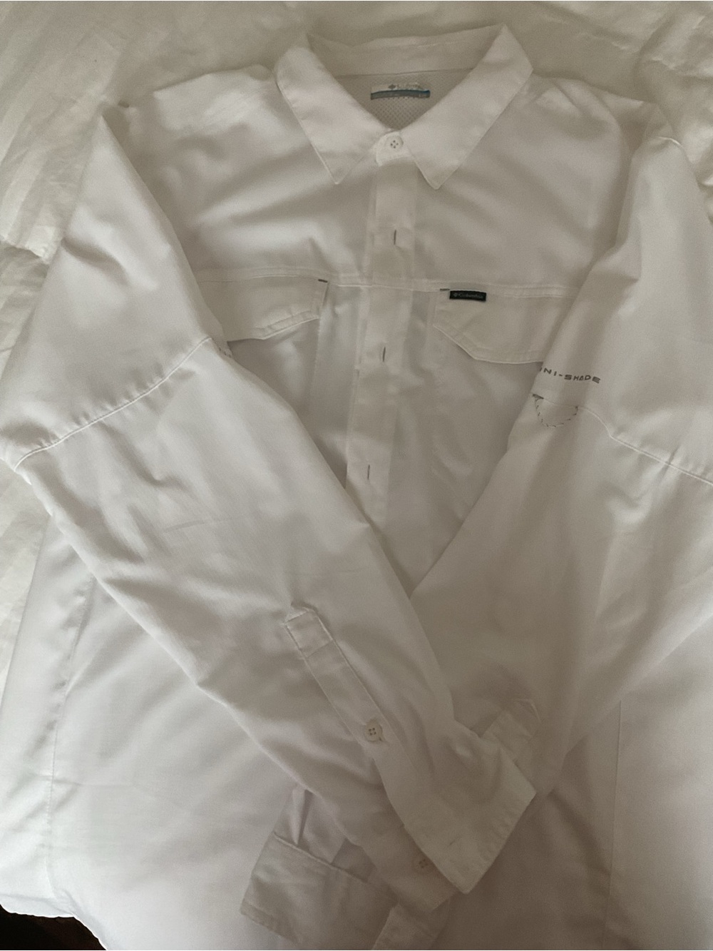 Columbia White Long-Sleeve Casual Button-Down Shirt